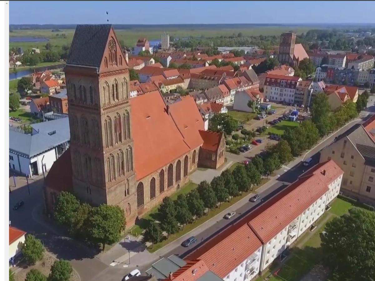 Ferienwohnung Kastanienblick Oder Parkblick, Oder Unser Radlerzimmer! Ziethen  Kültér fotó